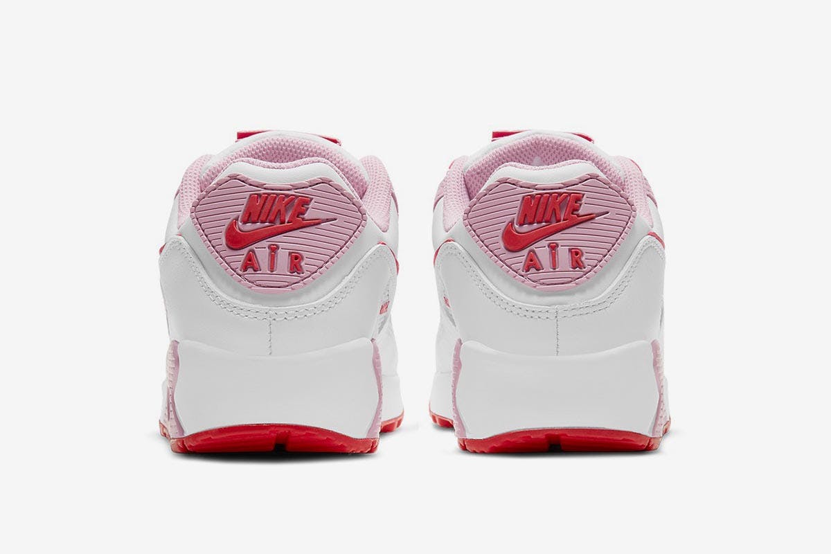Nike's Valentine's Day Collection \u0026 Other Upcoming Sneaker Drops